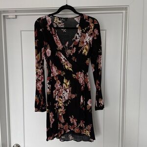Lulu's Black Floral Dress, Size Small